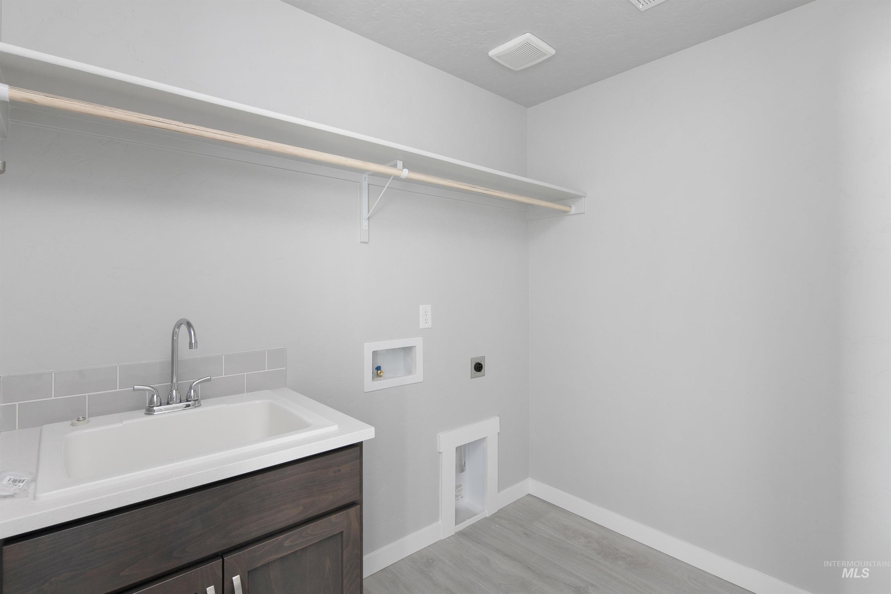 10187 Bellevue Ridge Street Nampa, ID 83687 - Photo 2 of 11