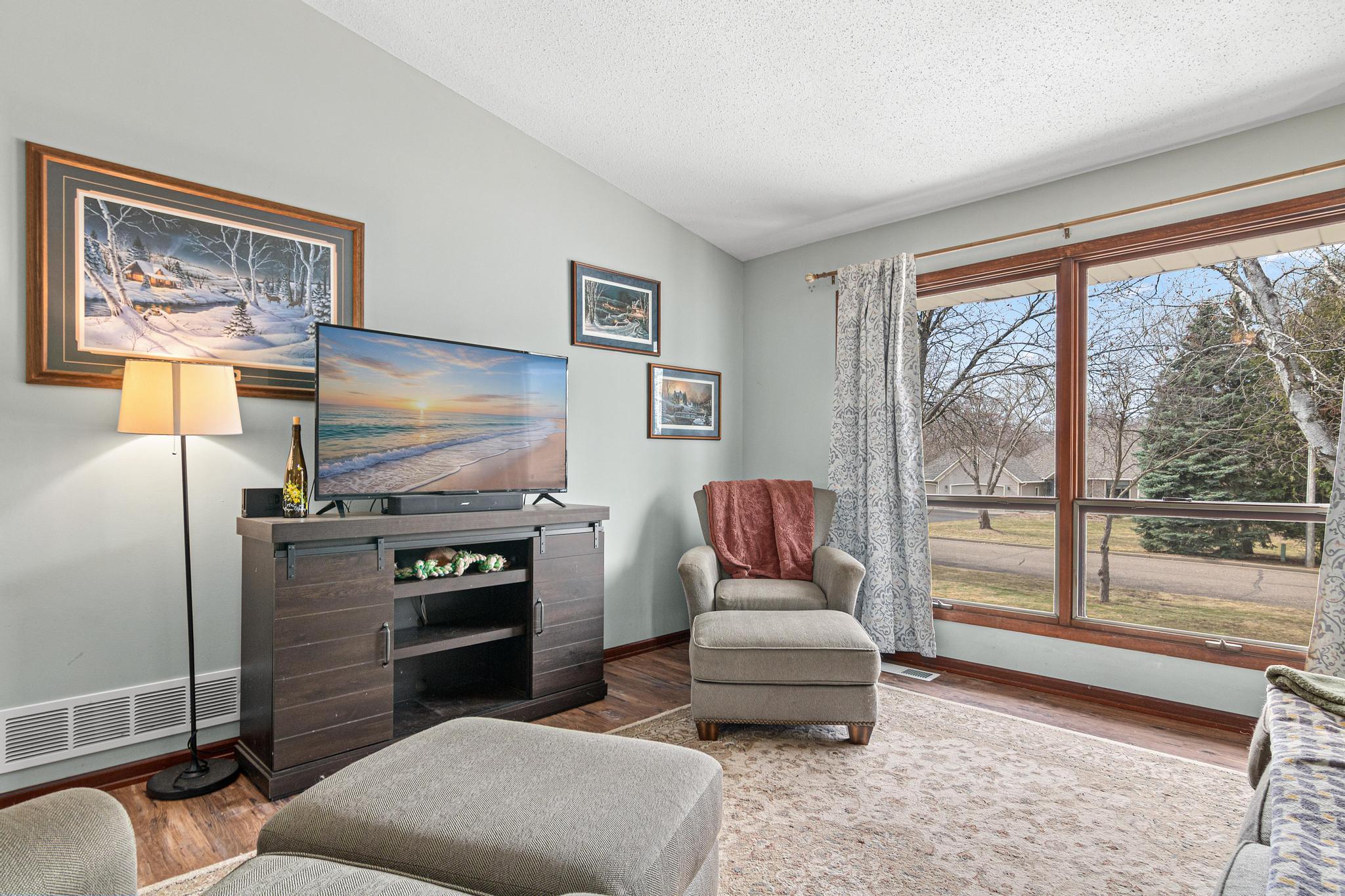 266 Greaton Road New Richmond, WI 54017 - Photo 3 of 29