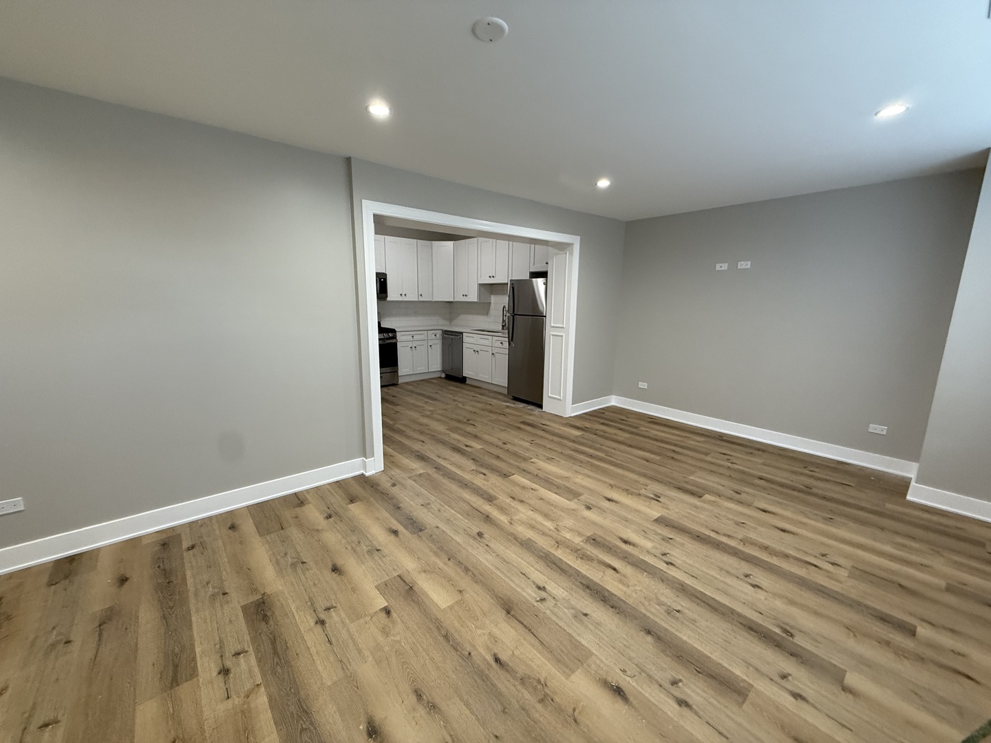 6634 Cermak Road, Unit 2 Berwyn, IL 60402 - Photo 16 of 20 a view of empty room with wooden floor