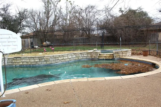 $369,000 | 708 Prairie Wind Boulevard, Stephenville, TX 76401