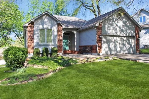 $395,000 | 17800 East 30 Street South, Independence, MO 64057