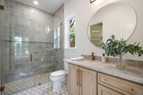 $2,275,000 | 6162 Prospect Avenue, Dallas, TX 75214