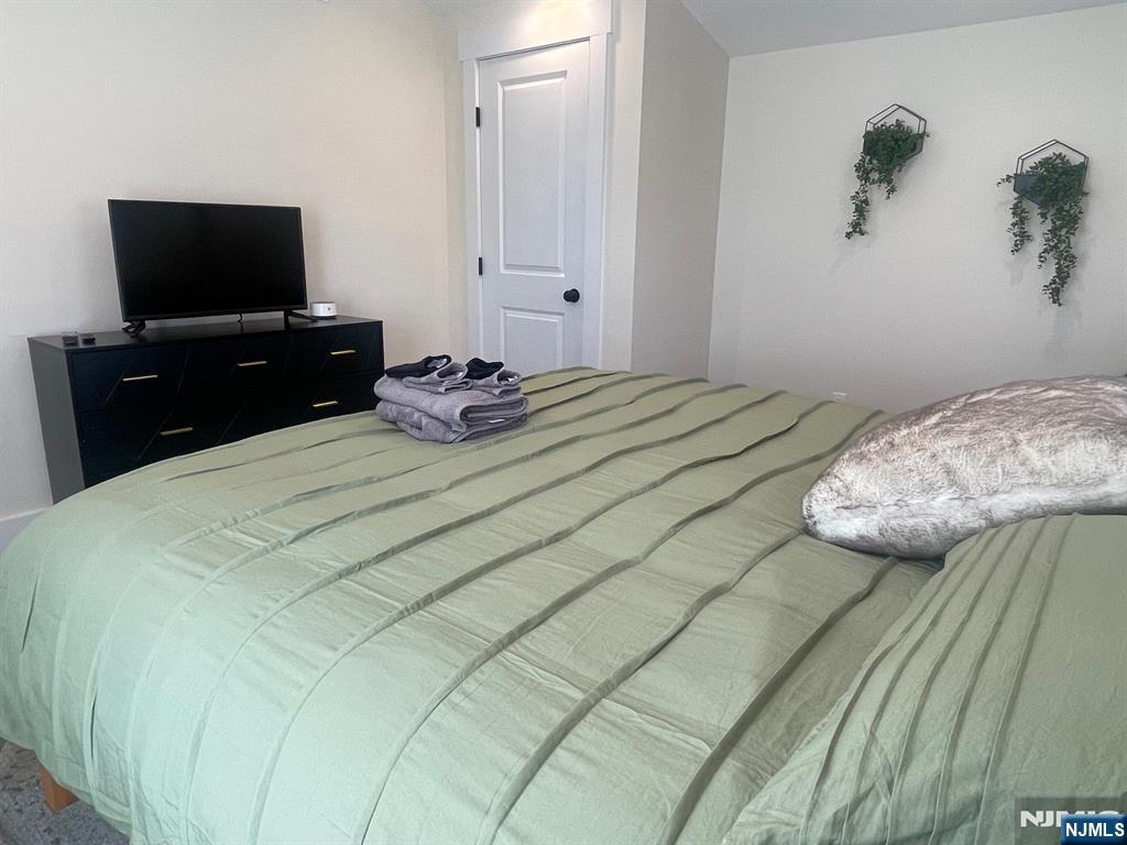 94 Banker Road West Milford, NJ 07421 - Photo 11 of 23 Gallery Image 11