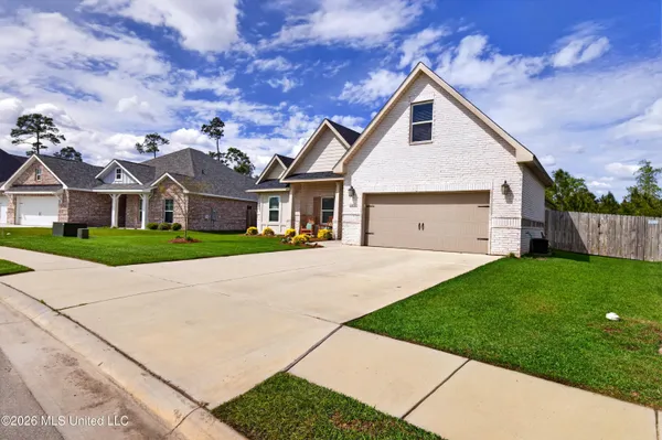 $499,000 | 6816 Enclave Lane, Ocean Springs, MS 39564
