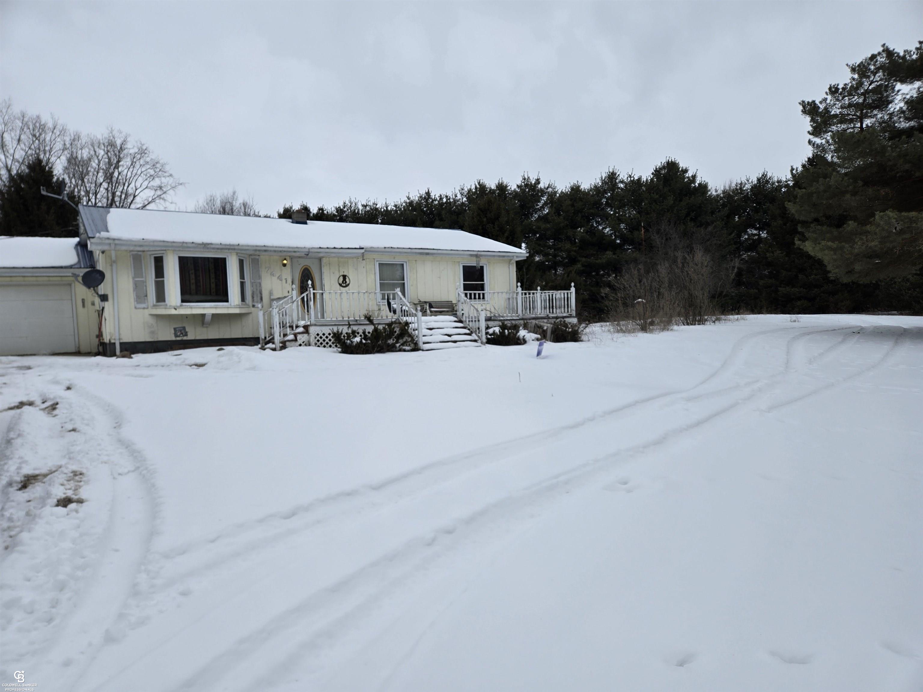 7441 Jordan Road Yale, MI 48097 - Photo 3 of 21