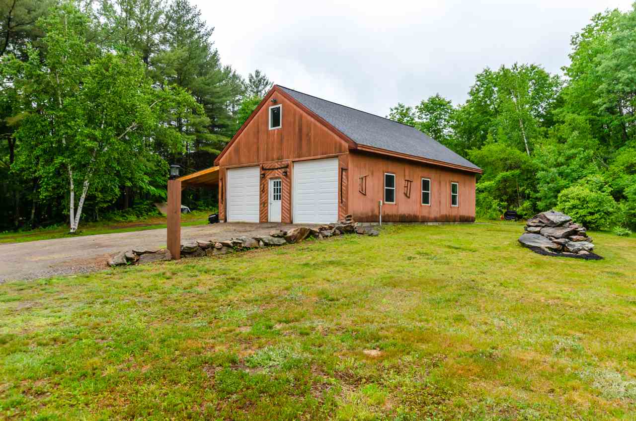 4 Deerhaven Road Weare, NH 03281 - Photo 3 of 35