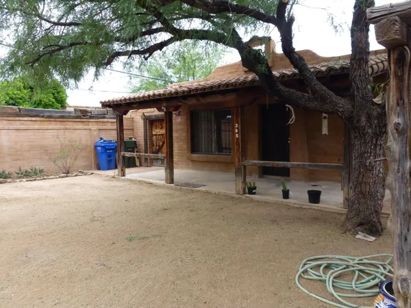 $1,095 | 5638 East Fairmount Street, Unit B, Tucson, AZ 85712