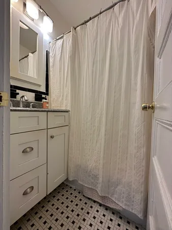 $2,300 | 62 Phillips Street, Unit 1, Boston, MA 02114