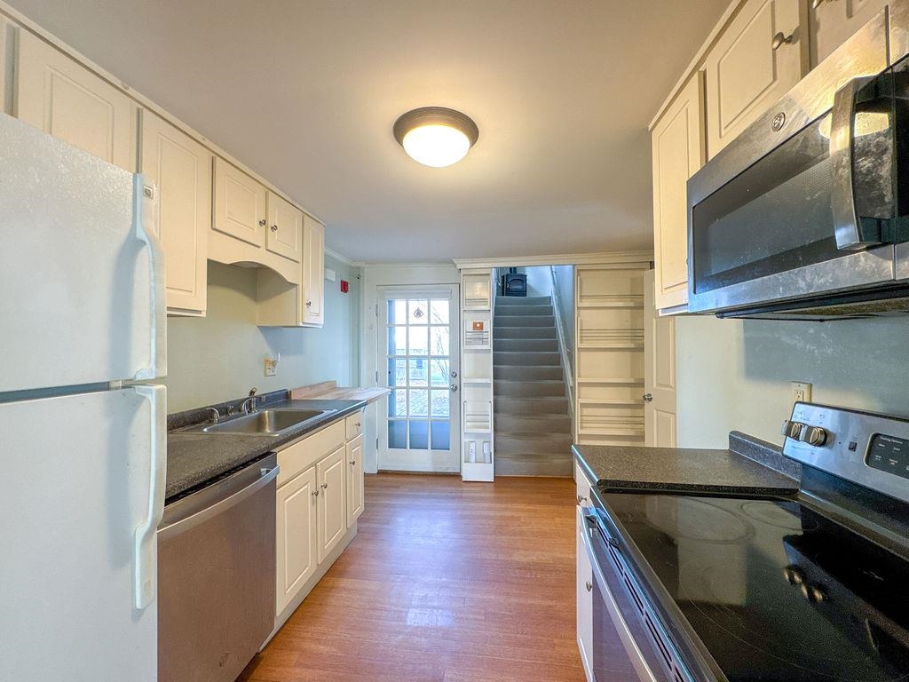 41 Front Street, Unit 3 Exeter, NH 03833 - Photo 10 of 31