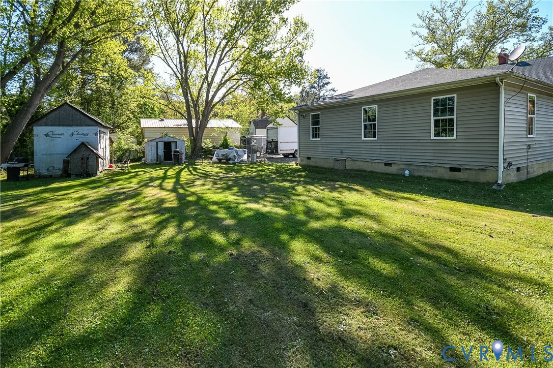 4903 Castlewood Road Richmond, VA 23234 - Photo 2 of 31