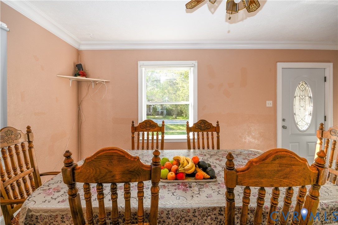 4903 Castlewood Road Richmond, VA 23234 - Photo 7 of 31