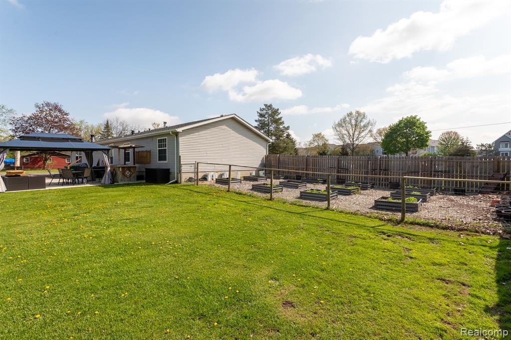 10650 Morton Taylor Road Belleville, MI 48111 - Photo 27 of 34 Gallery Image 27