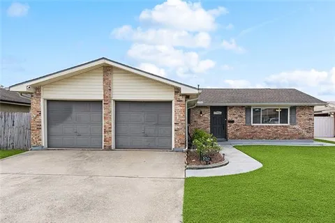 $239,900 | 570 Dover Lane, Terrytown, LA 70056
