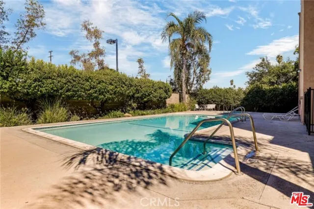 $345,000 | 6815 Remmet Avenue, Unit 310, Canoga Park, CA 91303