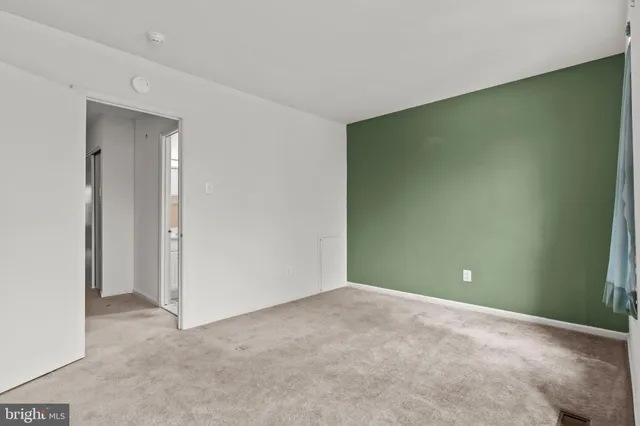 $350,000 | 18 Yorktown Court, Blue Bell, PA 19422