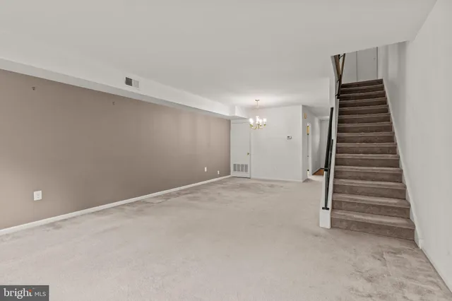 $350,000 | 18 Yorktown Court, Blue Bell, PA 19422