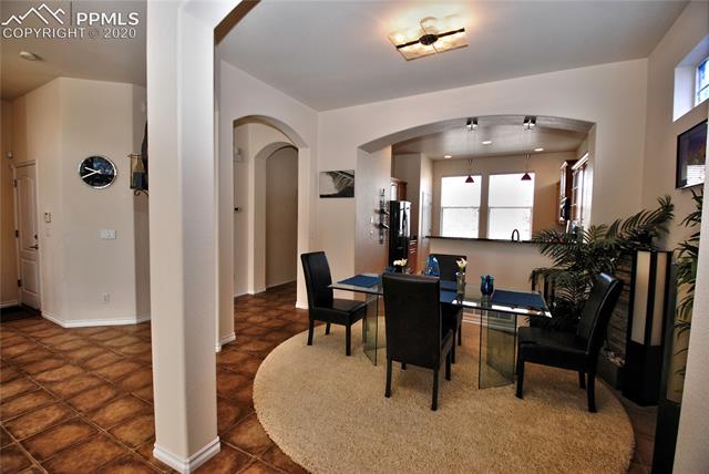 3170 Redhaven Way Highlands Ranch, CO 80126 - Photo 7 of 34 Gallery Image 7