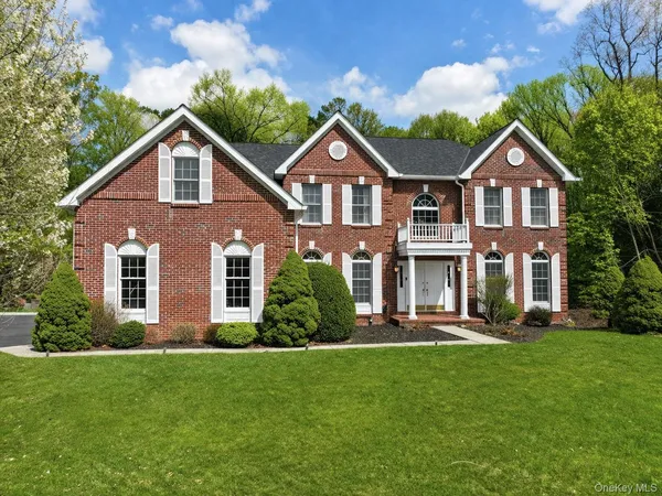 $1,280,000 | 3 Nickleby Place, Cortlandt Manor, NY 10567