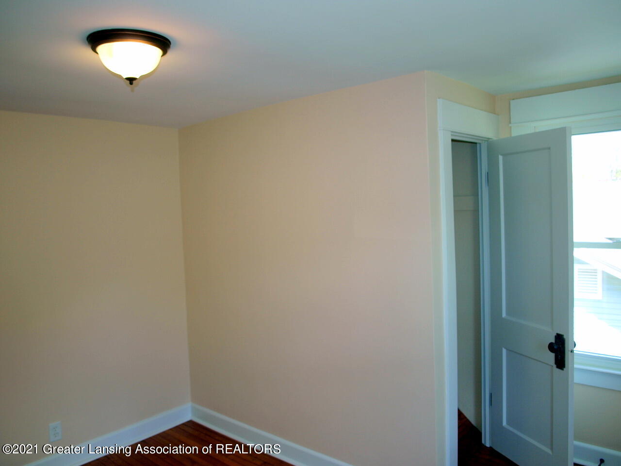2320 Strathmore Road Lansing, MI 48910 - Photo 23 of 36 P4306198