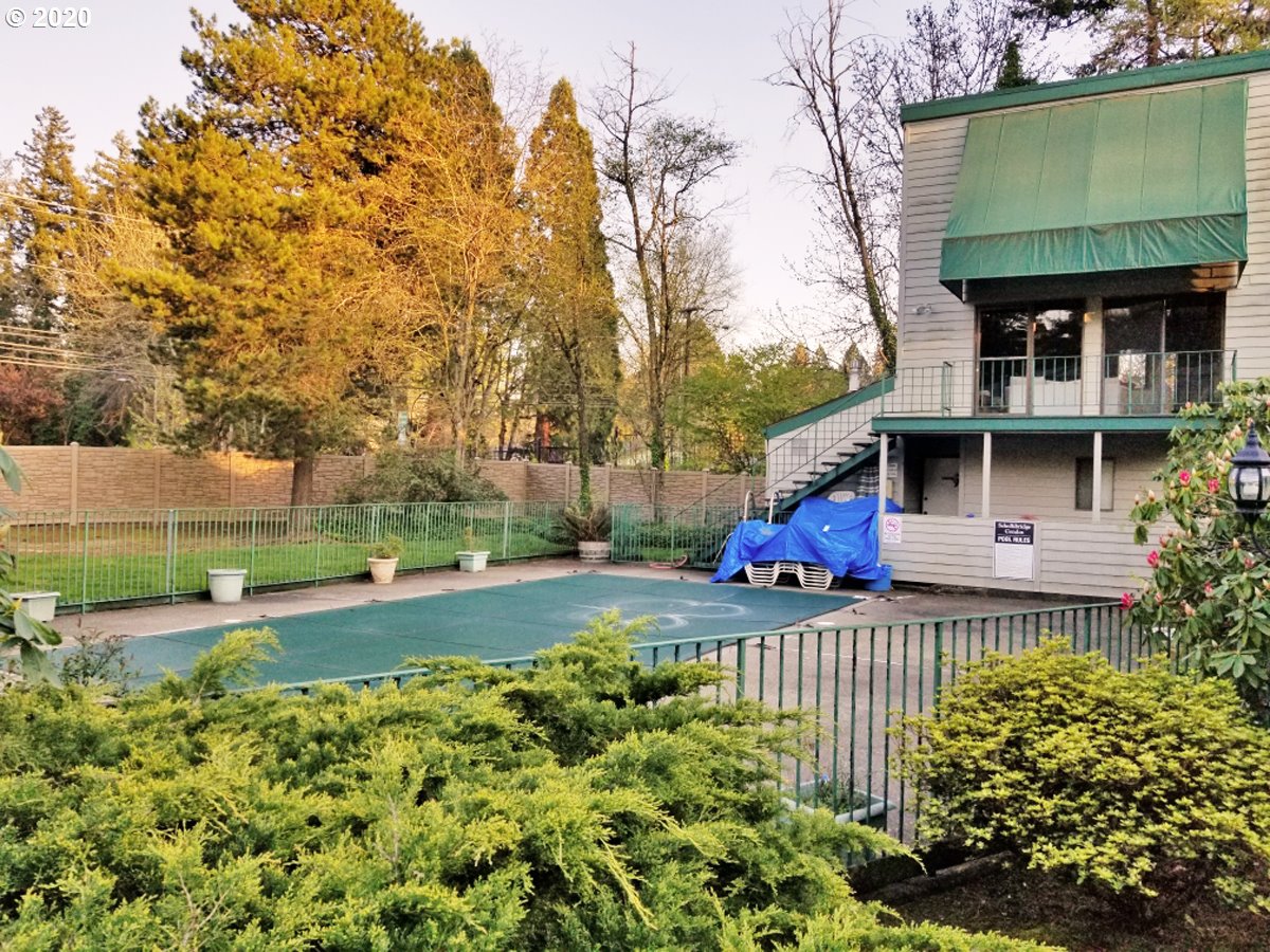 6745 Southwest Scholls Ferry Road, Unit 31 Beaverton, OR 97008 - Photo 31 of 32