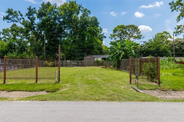 $105,000 | 1042 Tunell Lane, Houston, TX 77032