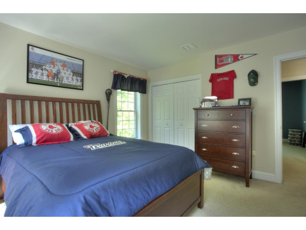 23 Wiggin Road Bedford, NH 03110 - Photo 26 of 34