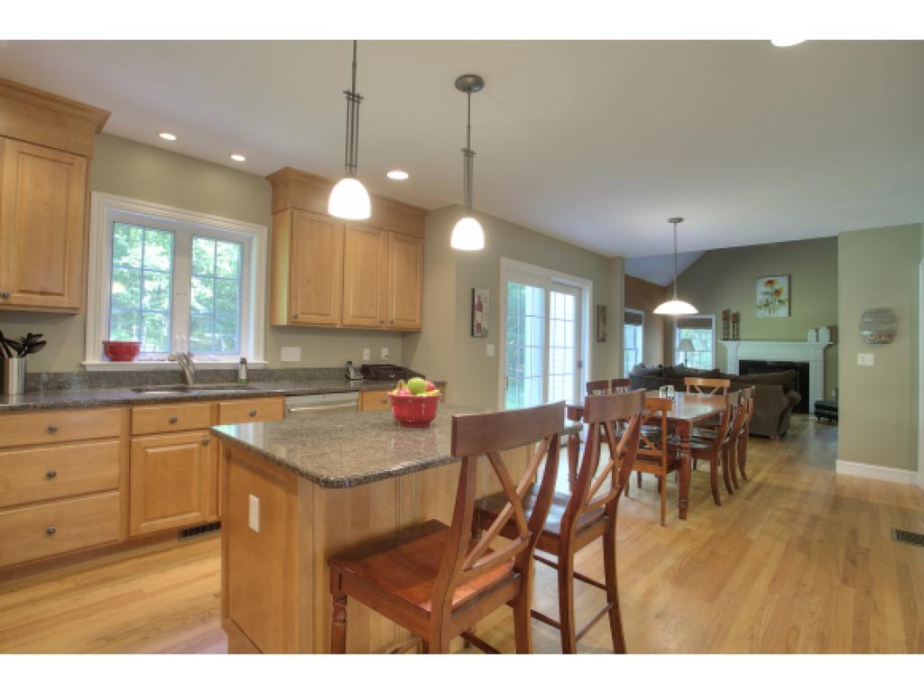 23 Wiggin Road Bedford, NH 03110 - Photo 8 of 34