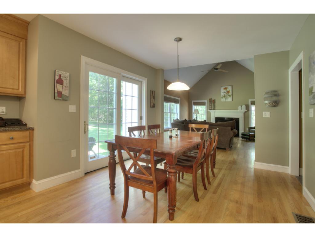 23 Wiggin Road Bedford, NH 03110 - Photo 9 of 34