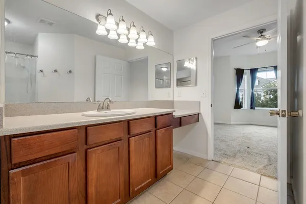 $190,000 | 2801 Chancellorsville Drive, Unit 333 & 3B, Tallahassee, FL 32312