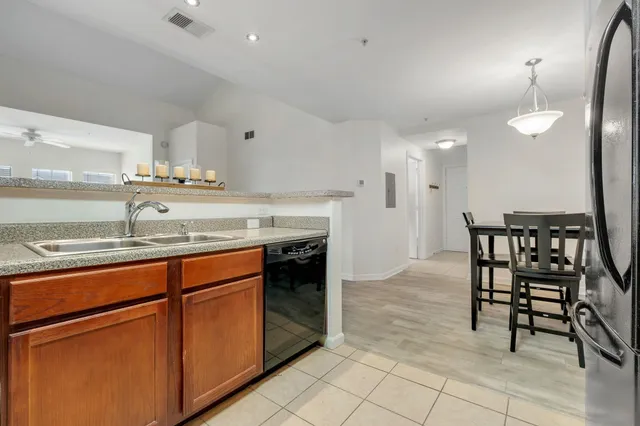 $190,000 | 2801 Chancellorsville Drive, Unit 333 & 3B, Tallahassee, FL 32312