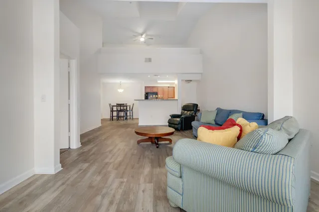 $190,000 | 2801 Chancellorsville Drive, Unit 333 & 3B, Tallahassee, FL 32312