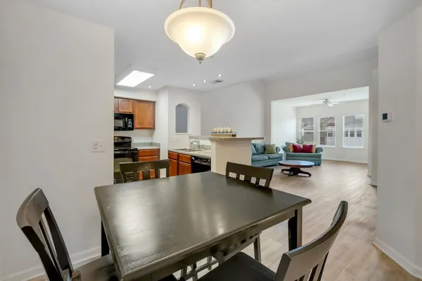 $190,000 | 2801 Chancellorsville Drive, Unit 333 & 3B, Tallahassee, FL 32312