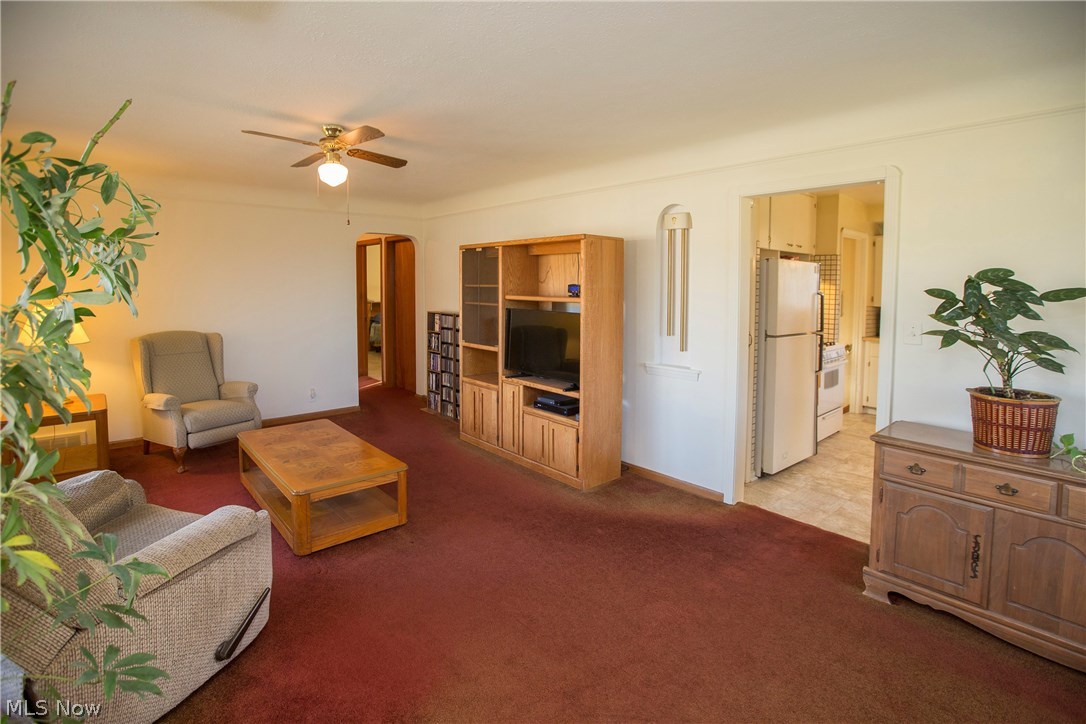11003 Windham Road Parma, OH 44130 - Photo 6 of 24