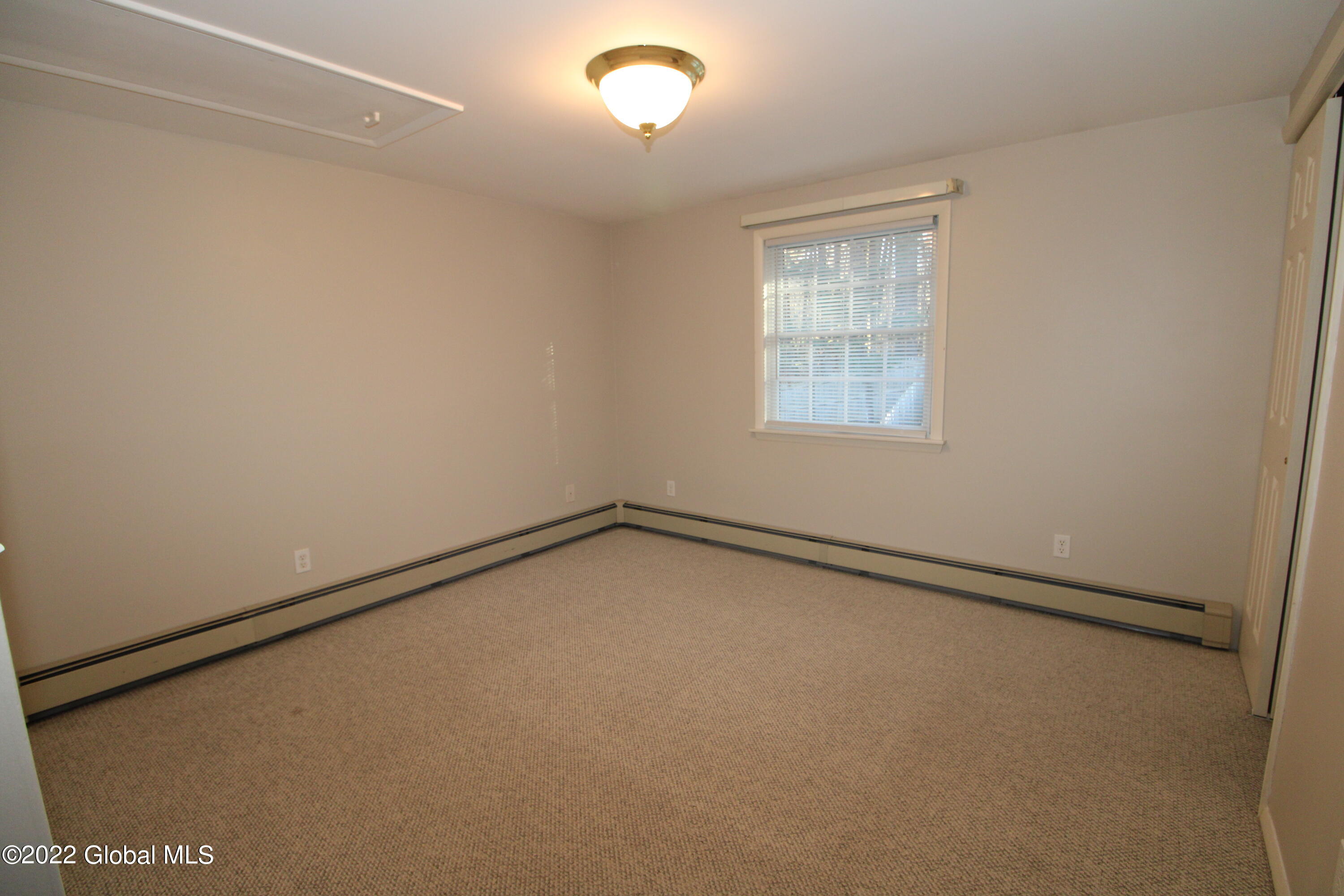 262 Thimbleberry Road Malta, NY 12020 - Photo 18 of 35 IMG_1364