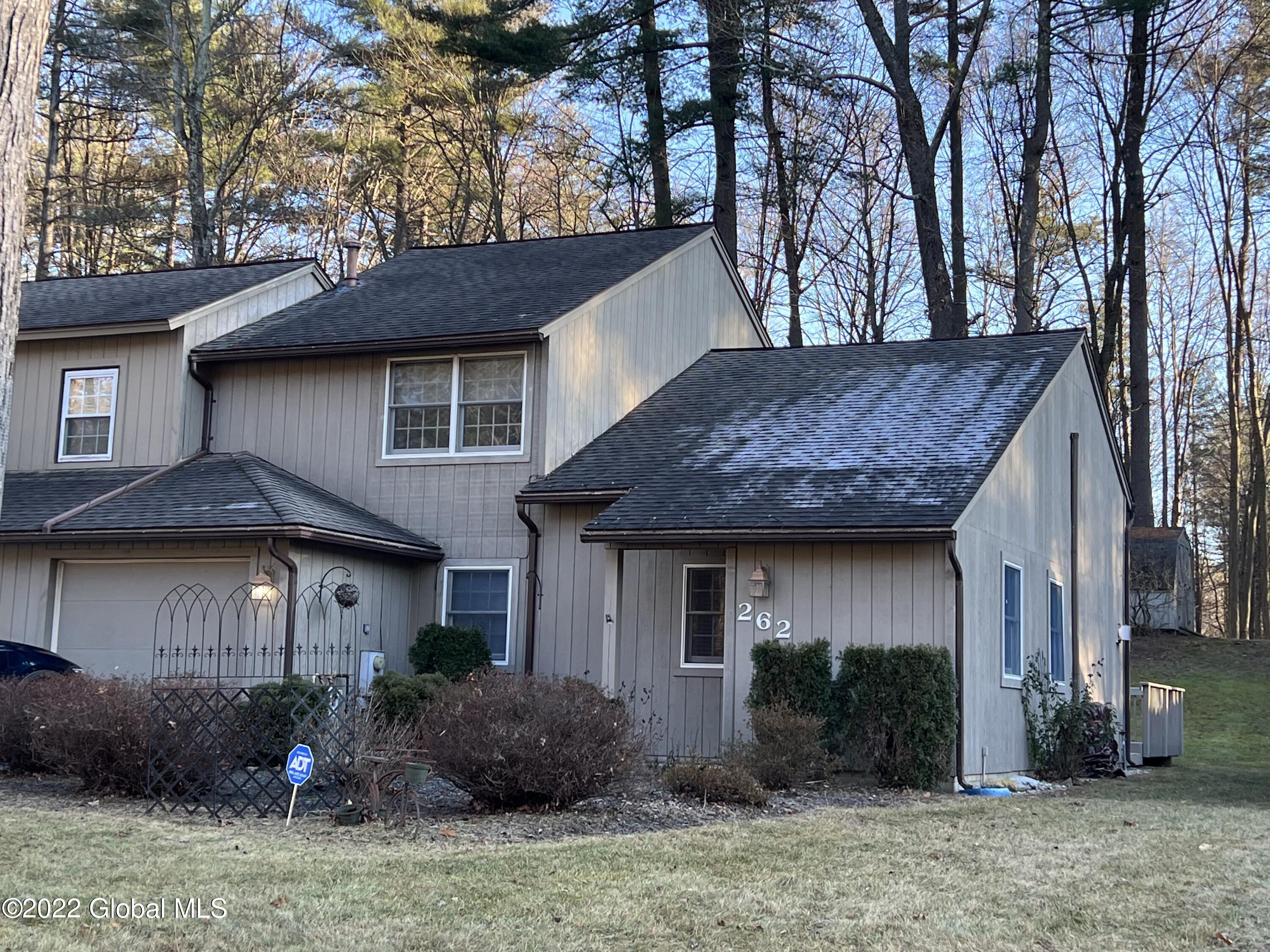 262 Thimbleberry Road Malta, NY 12020 - Photo 2 of 35 IMG_8581