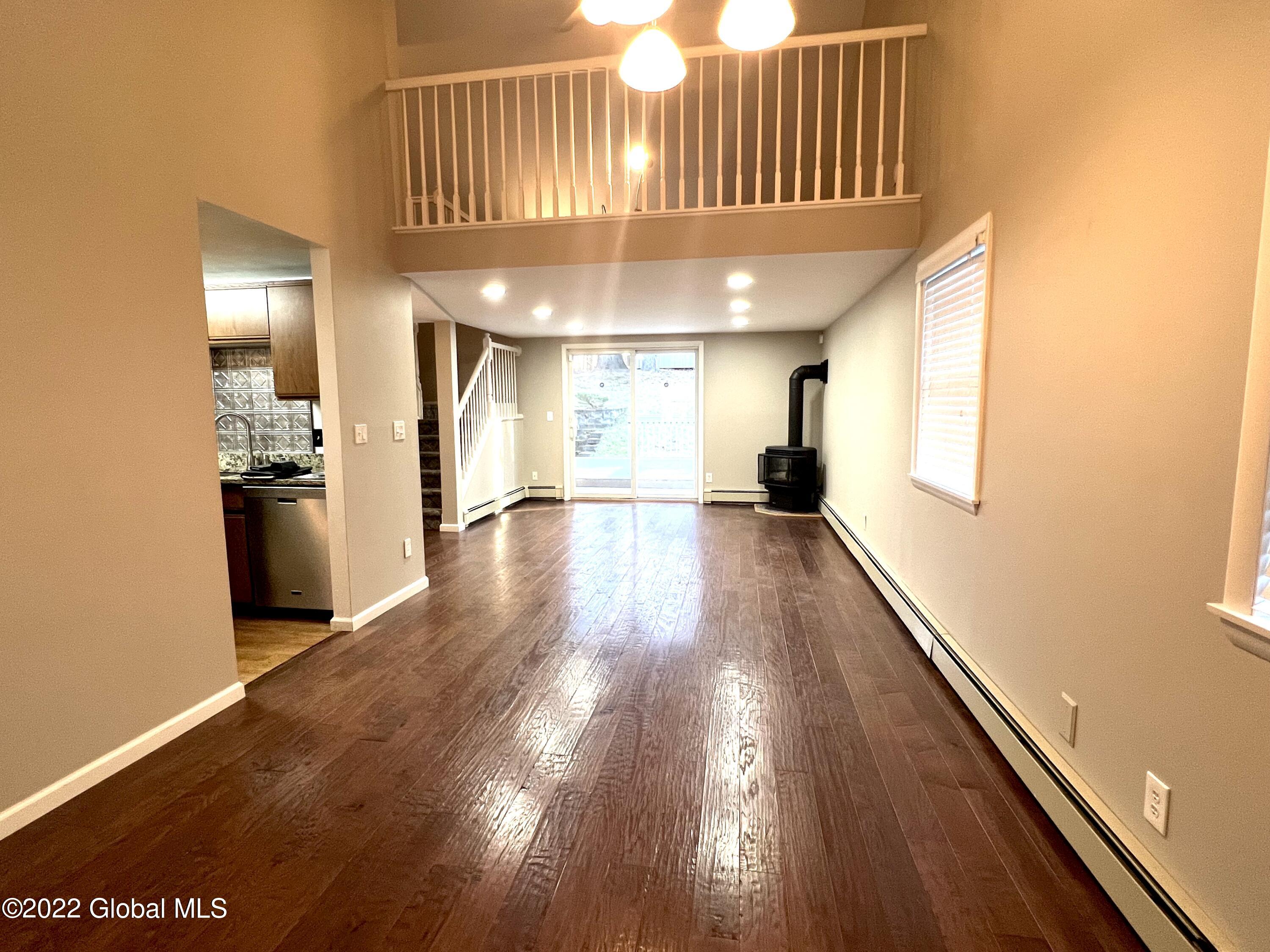 262 Thimbleberry Road Malta, NY 12020 - Photo 9 of 35 IMG_8628