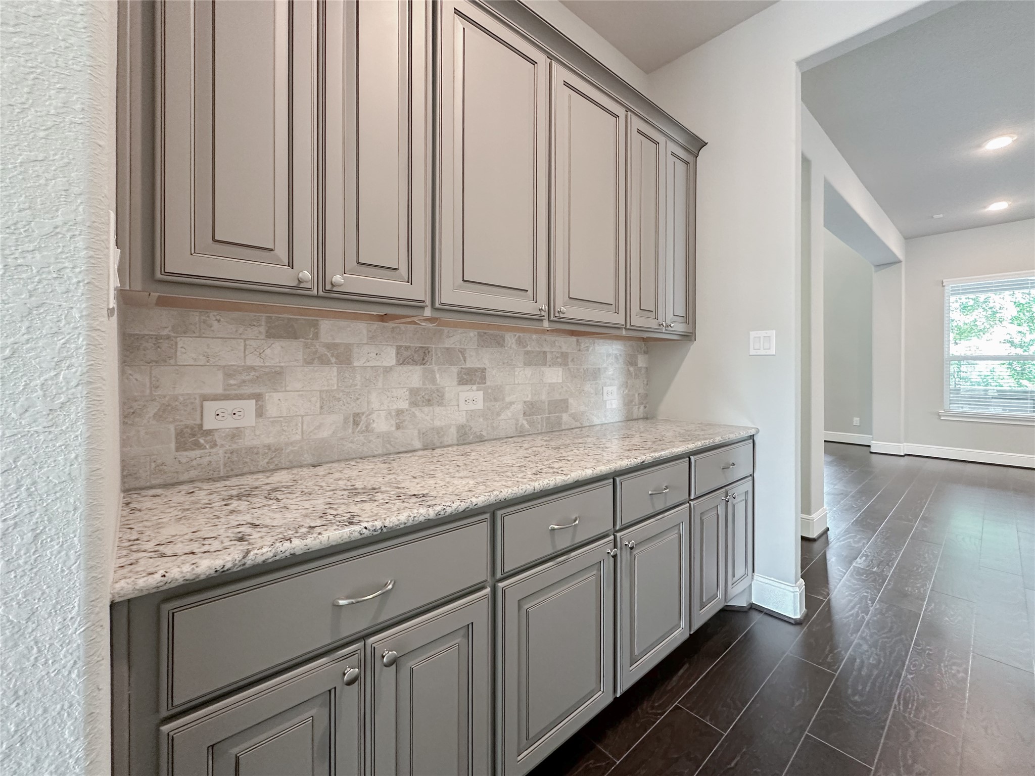 8543 Tynan Ridge Drive Magnolia, TX 77354 - Photo 8 of 50 Butler's Pantry