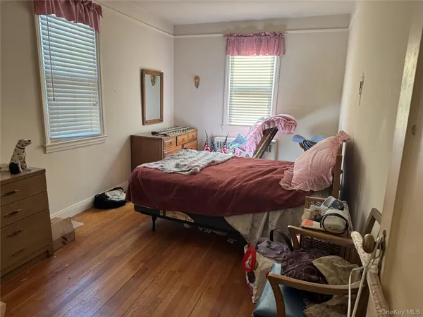 $999,999 | 1266 Mace Avenue | Pelham Gardens