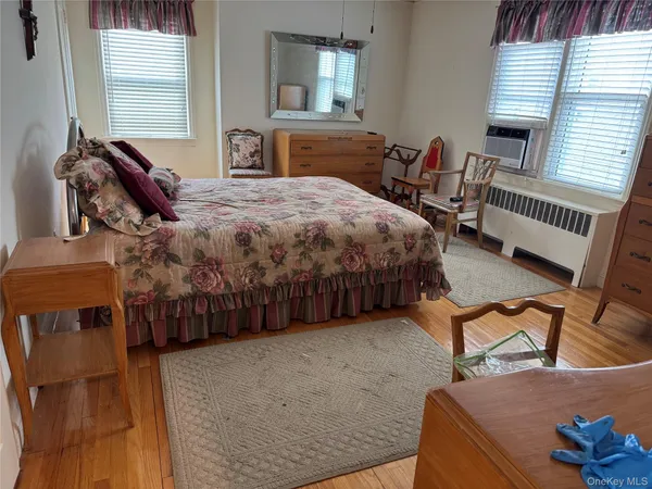 $999,999 | 1266 Mace Avenue | Pelham Gardens