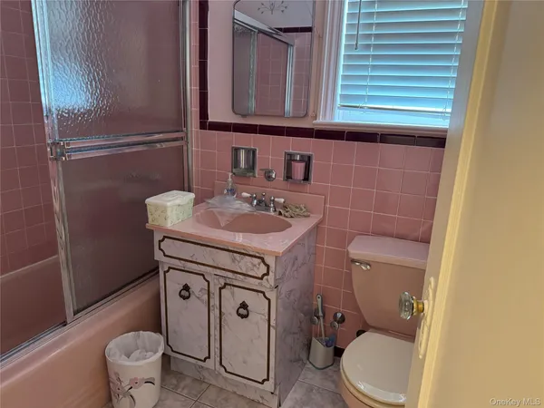 $999,999 | 1266 Mace Avenue | Pelham Gardens