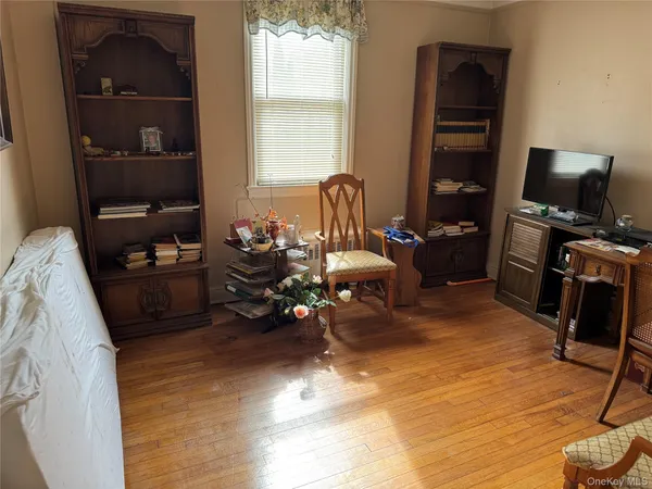 $999,999 | 1266 Mace Avenue | Pelham Gardens