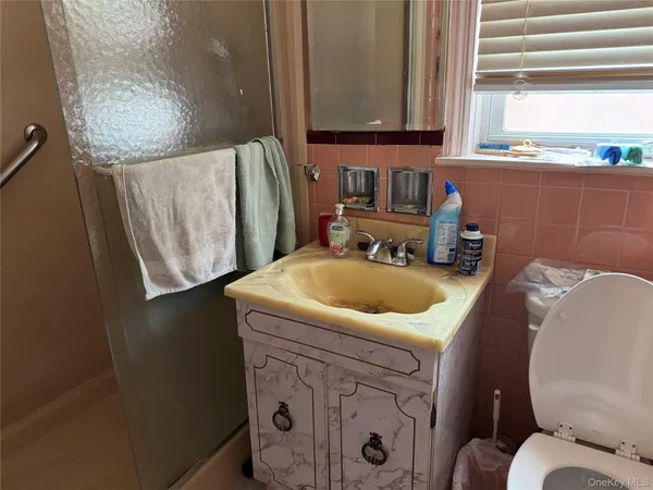 $999,999 | 1266 Mace Avenue | Pelham Gardens