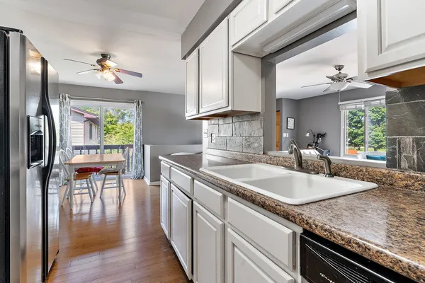 $185,000 | 1715 Cedarbrook Court, Sycamore, IL 60178