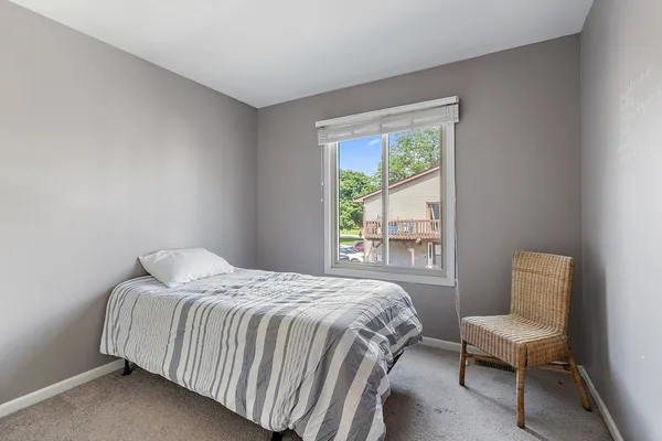 $185,000 | 1715 Cedarbrook Court, Sycamore, IL 60178