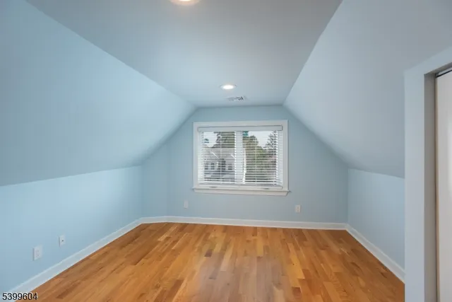 $4,200 | 122 North Fullerton Avenue, Unit 2, Montclair, NJ 07042