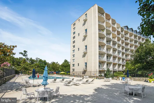 a view of a tall building