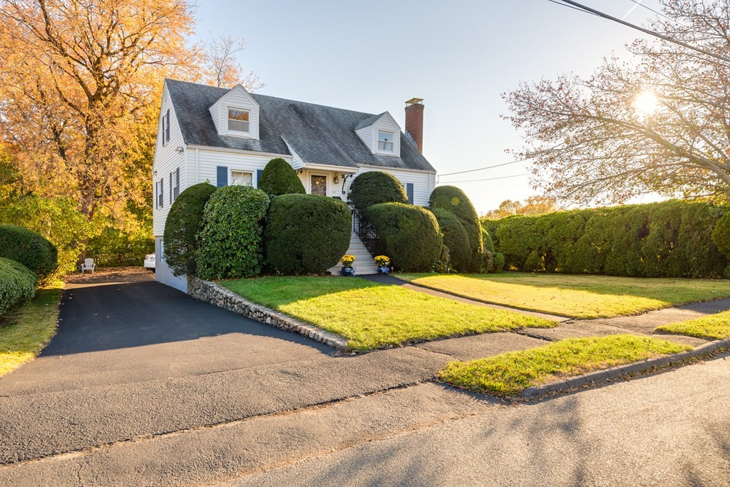 30 Muriel Road Swampscott, MA 01907 - Photo 14 of 16 Gallery Image 14