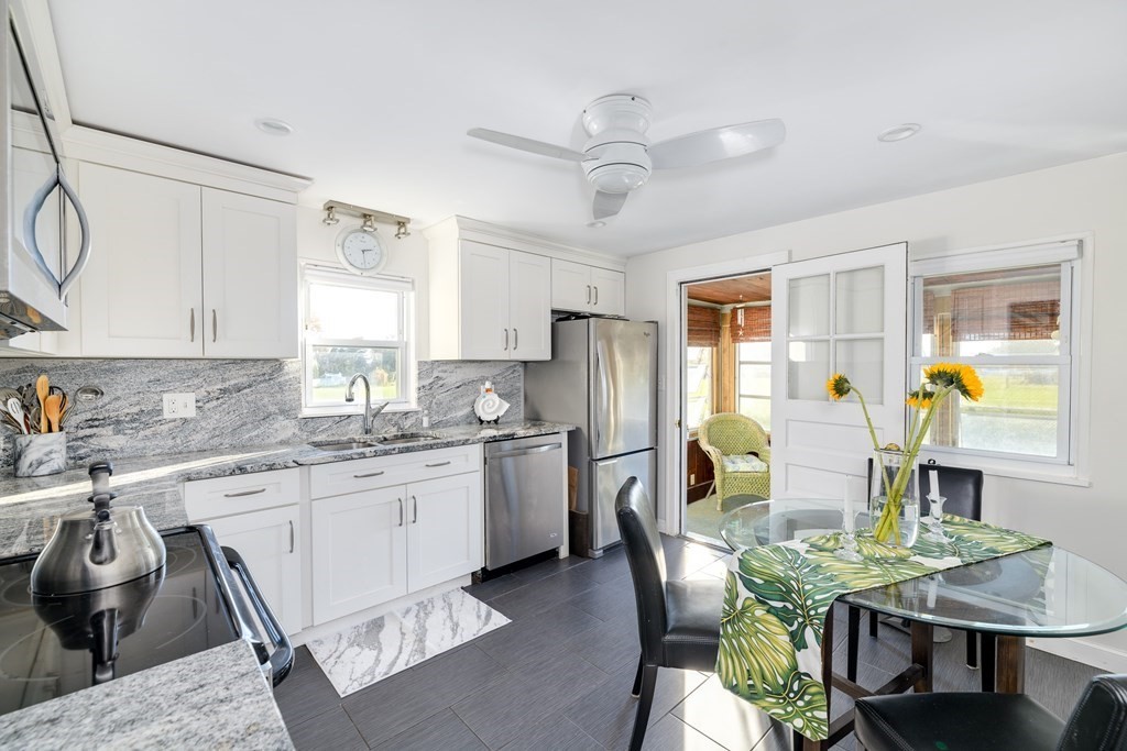 30 Muriel Road Swampscott, MA 01907 - Photo 6 of 16 Gallery Image 6