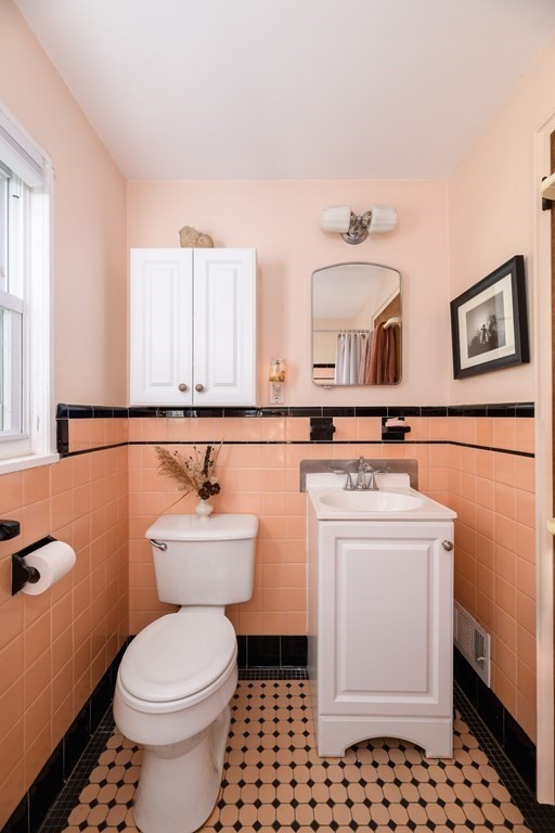 30 Muriel Road Swampscott, MA 01907 - Photo 10 of 16 Gallery Image 10