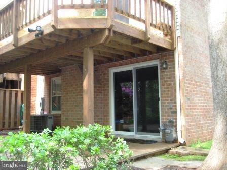 6812 Earthstar Court Springfield, VA 22152 - Photo 2 of 29 Exterior (Rear)